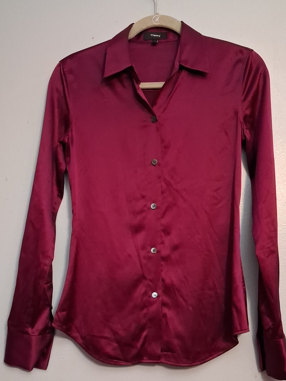 Theory Size (P) Small Women's 93% Silk Satin Button-Up Blouse in Burgundy. - Picture 1 of 15
